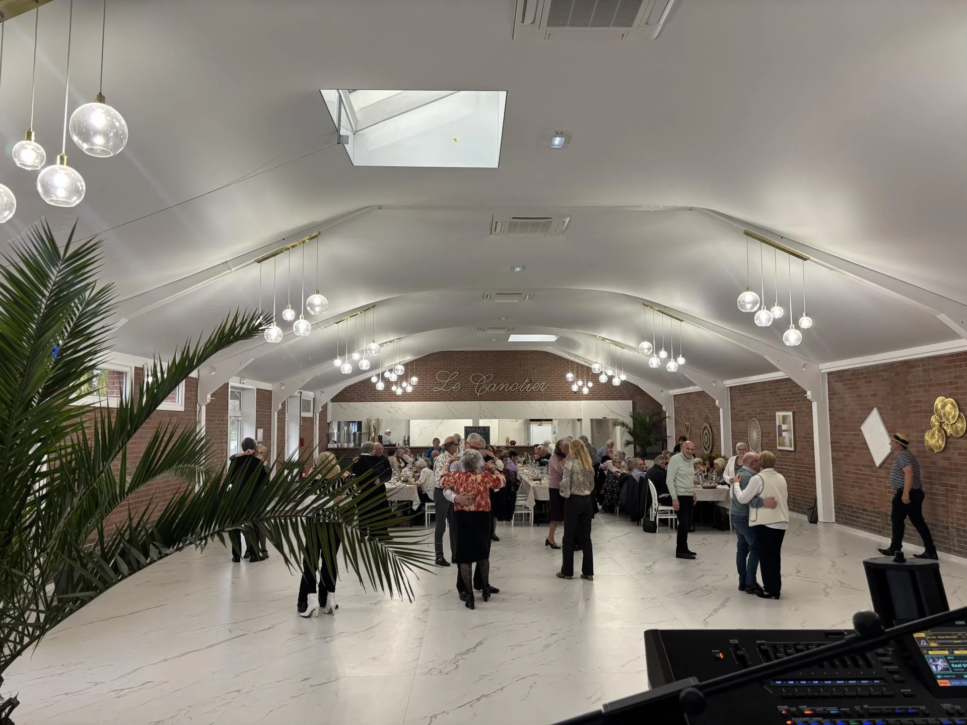 salle pour groupes à Paillencourt